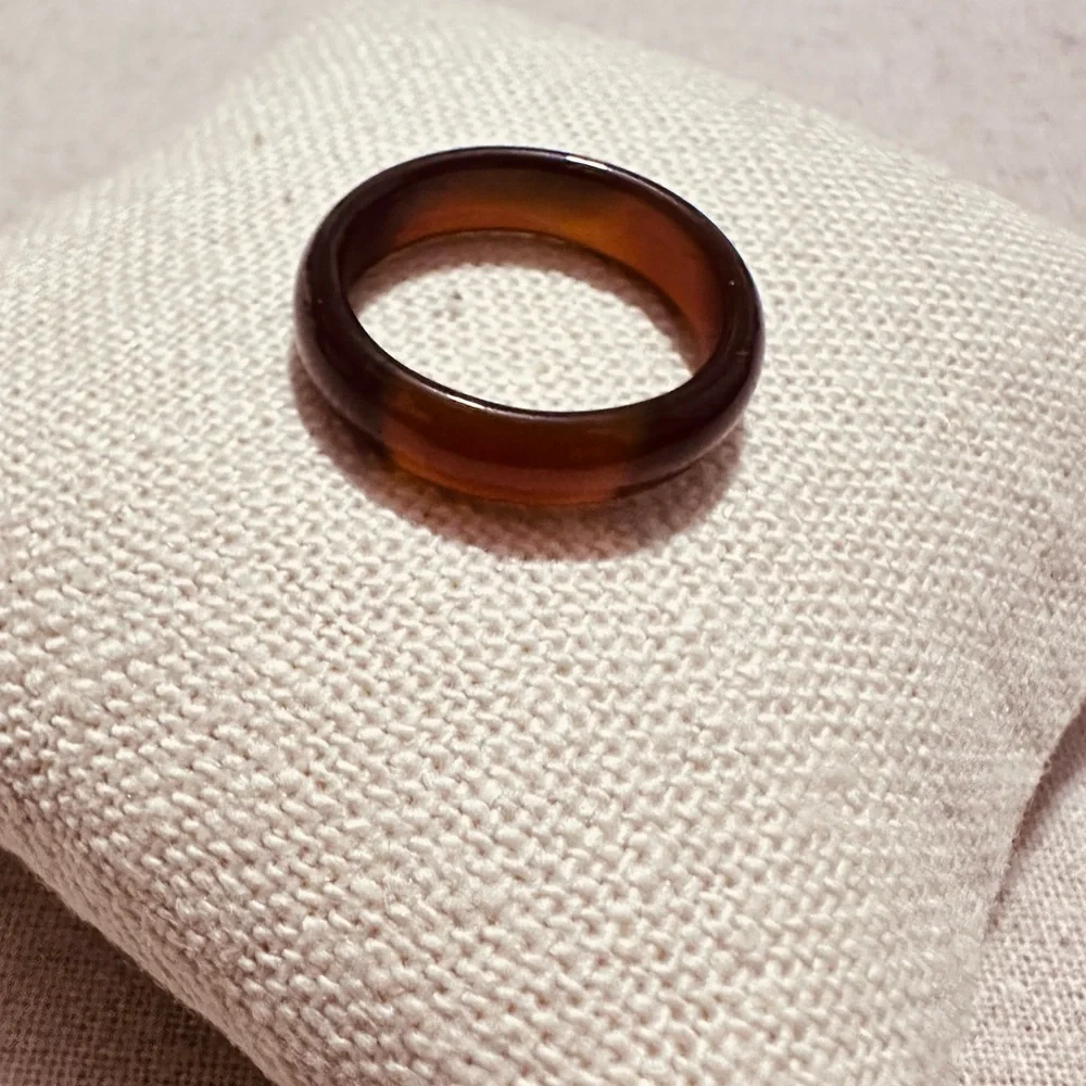 Boutique | Ring | Stone Band | Shaded Brown